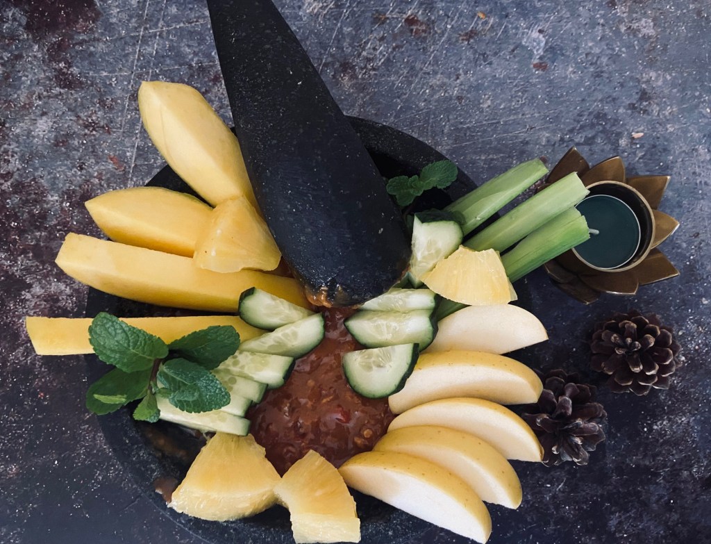 Fruit Rujak RUJAK BUAH / INDONESIAN FRUIT SALAD – SPICY SALAD – MyKitchenAdventure